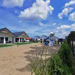 Portowe Całoroczne Letniskowe Jacuzzi Bawialnia Plac Zabaw Dom wakacyjny Rusinowo (Slawno)